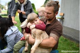 <b> ANIMALOTERAPIA W OŚRODKU REHABILITACYJNO - EDUKACYJNO - WYCHOWAWCZYM W CZARNEJ WODZIE (ZDJĘCIA, WIDEO) </b>